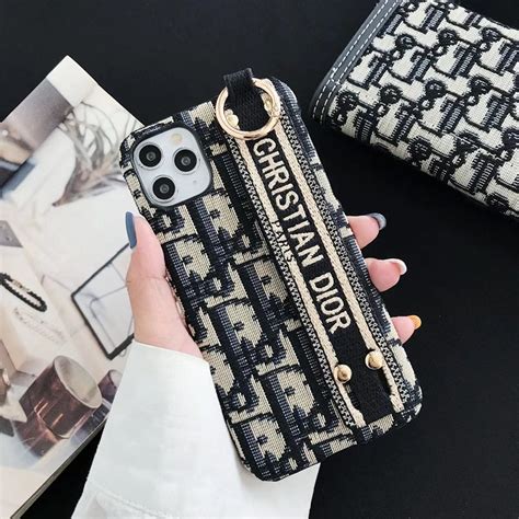 coque iphone 11 dior|dior phone holder.